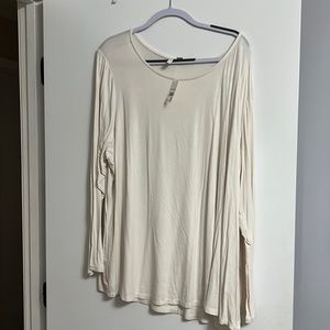 Long sleeve shirt from Cato, size 26/28